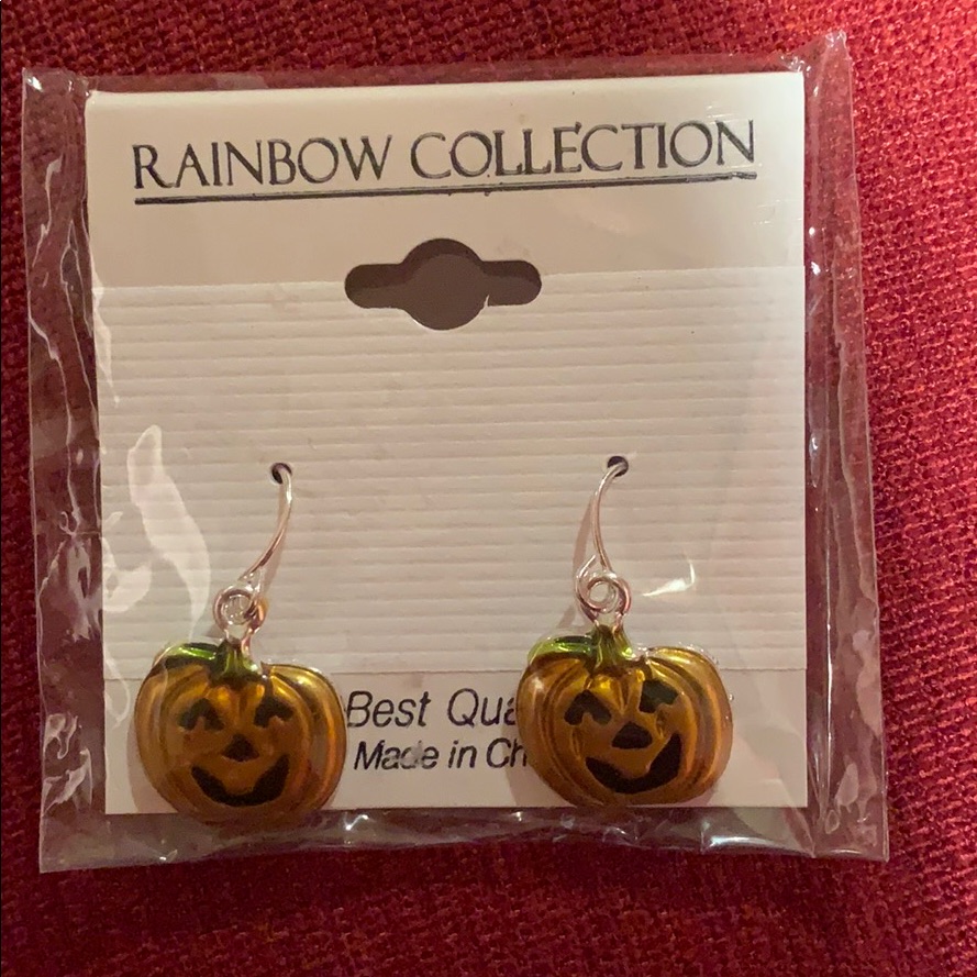 Pumpkin Earrings. Brand New. Never Worn!